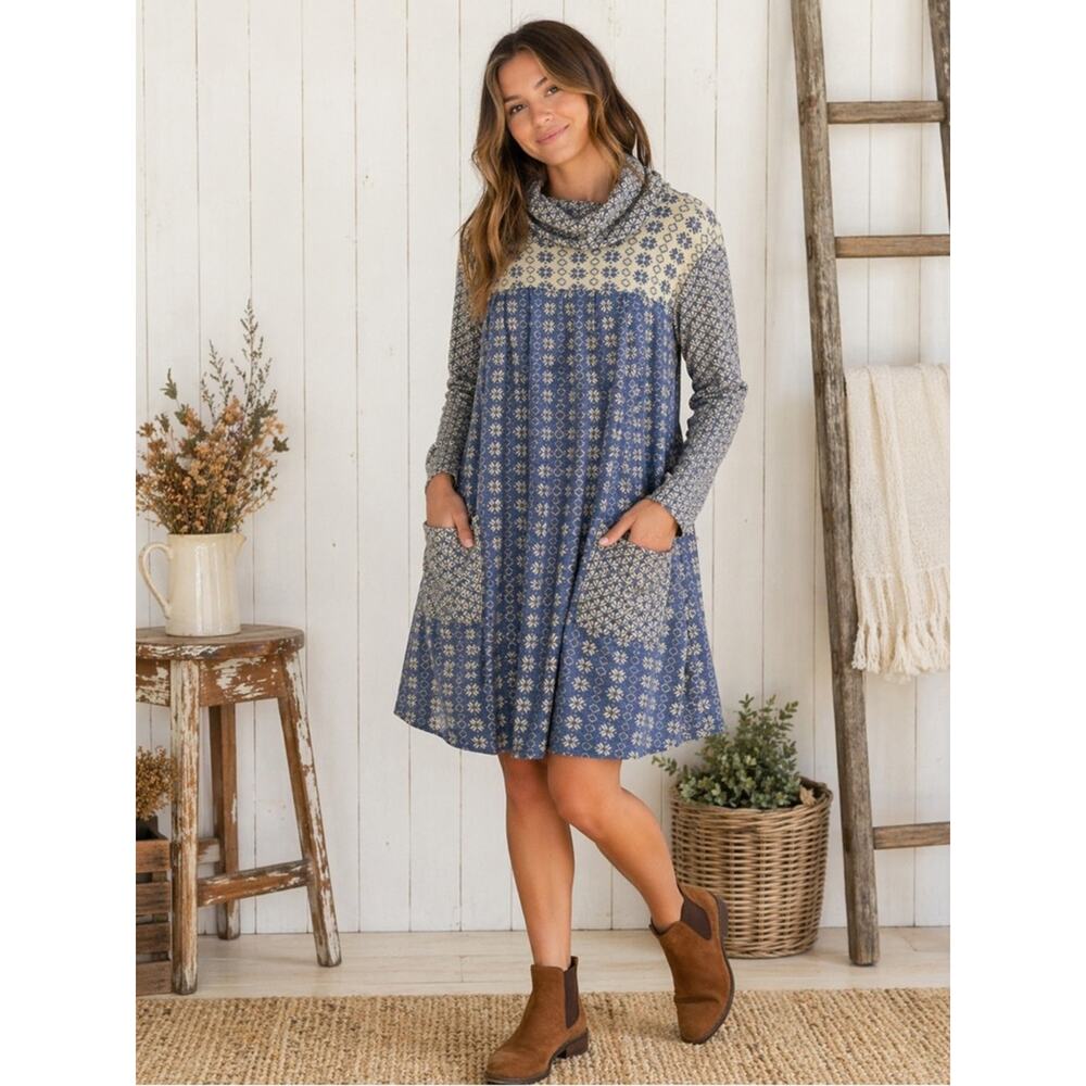 April Cornell blue paisley print pull over mini sweater dress with pockets